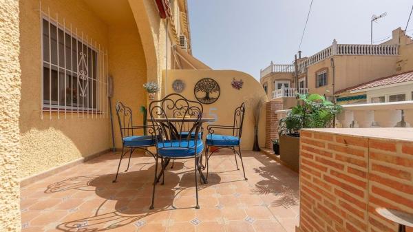Частный шале на продаже в  Casa o chalet en San Fulgencio, Сан-Фульхенсио photo 4