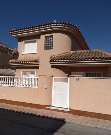 Casa o chalet independiente en Cp las Villas II, 21, Los Balcones - Los Altos del Edén, Torrevieja photo 2