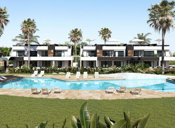 Продажа квартиры на Piso en Calle Velázquez, 67, La Siesta - El Salado - Torreta, Torrevieja, Торревьеха
photo 1