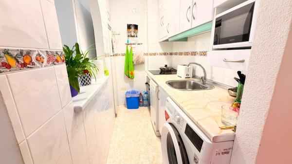 Sale of flat in Piso en Calle Concordia, Playa del Cura, Torrevieja, Torrevieja
thumbnail 2