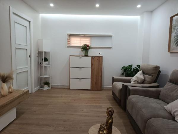 Продажа квартиры на Piso en Calle Costa Rica, 1, Toscar, Elche / Elx, Эльче / Эльх
thumbnail 2
