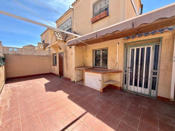 Chalet adosado en Jardin Del Mar III, 1, La Siesta - El Salado - Torreta, Torrevieja thumbnail 2