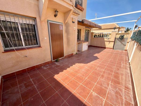 Chalet adosado en Jardin Del Mar III, 1, La Siesta - El Salado - Torreta, Torrevieja thumbnail 3