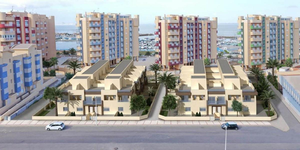 Продажа таунхауса в Calle Pedaneo Vicente Molina, 1, Playa del Esparto-Veneziola, La Manga del Mar Menor , Ла-Манга Дель Мар Менор photo 2
