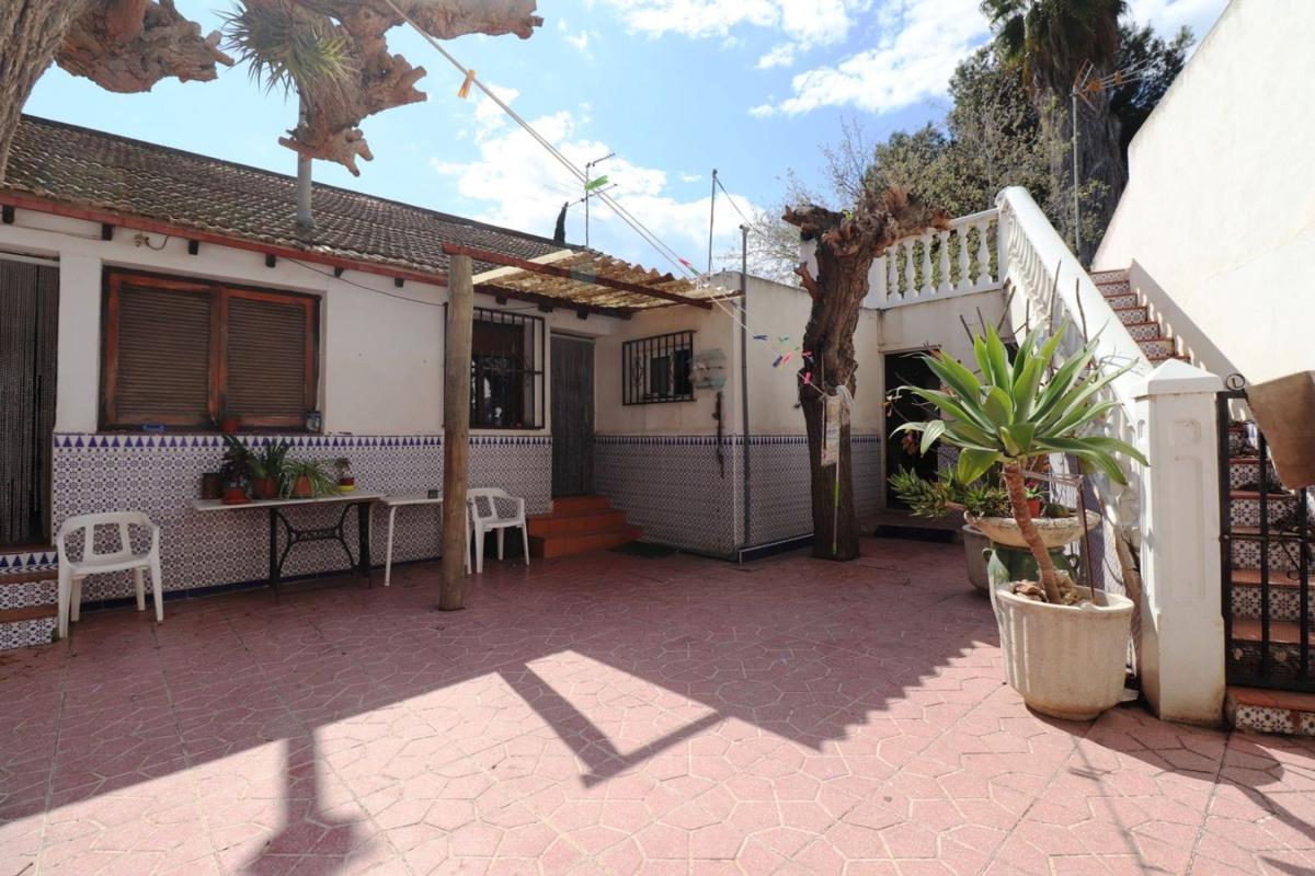 Properties for sale and rent in Spain photo 2