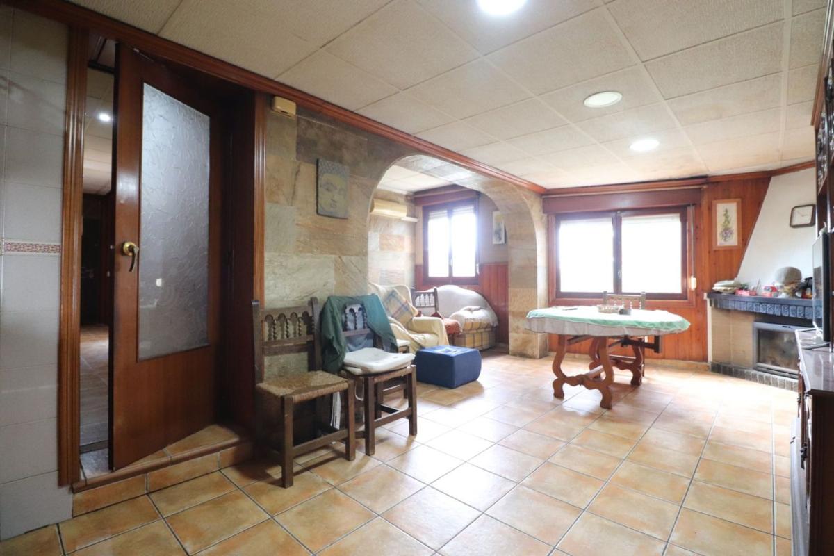 Properties for sale and rent in Spain photo 4