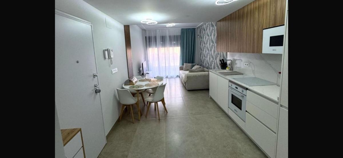 Продажа квартиры на Piso en Las Piscinas Naturales, Torrevieja, Торревьеха
photo 2