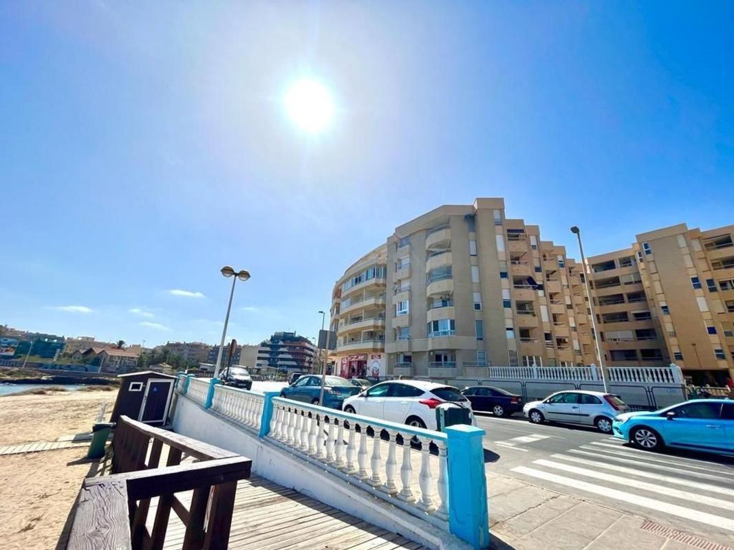 Sprzedaż poddasza w Ático en Avenida Doctor Mariano Ruiz Canovas, Playa de los Locos, Torrevieja, Torrevieja photo 2