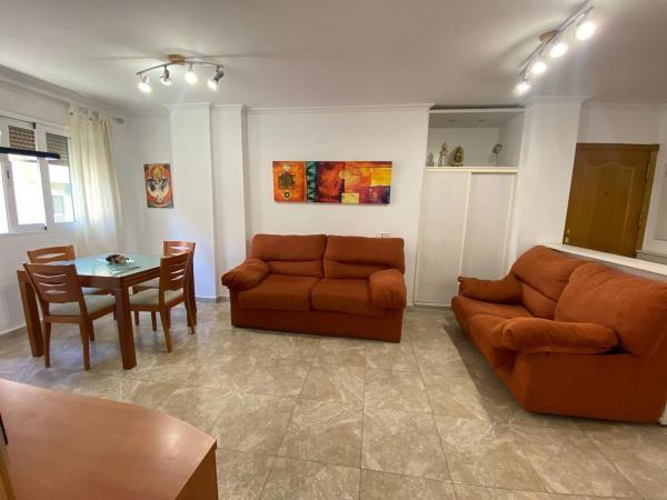 Venta de piso en Piso en Calle San Policarpo, 52, Parque de las Naciones, Torrevieja, Torrevieja
thumbnail 2