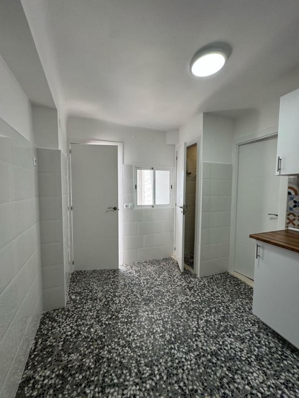 Venta de piso en Piso en Calle San Pascual, Puerto Deportivo, Torrevieja, Torrevieja
photo 4