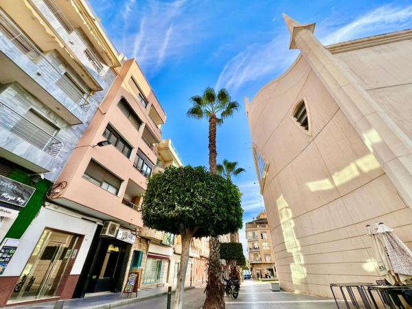 Venta de piso en Piso en Calle Moriones, Las Piscinas Naturales, Torrevieja, Torrevieja
thumbnail 2