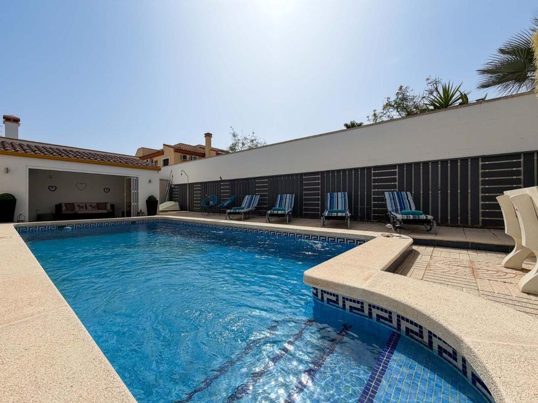 Propiedades en venta y alquiler en España photo 2