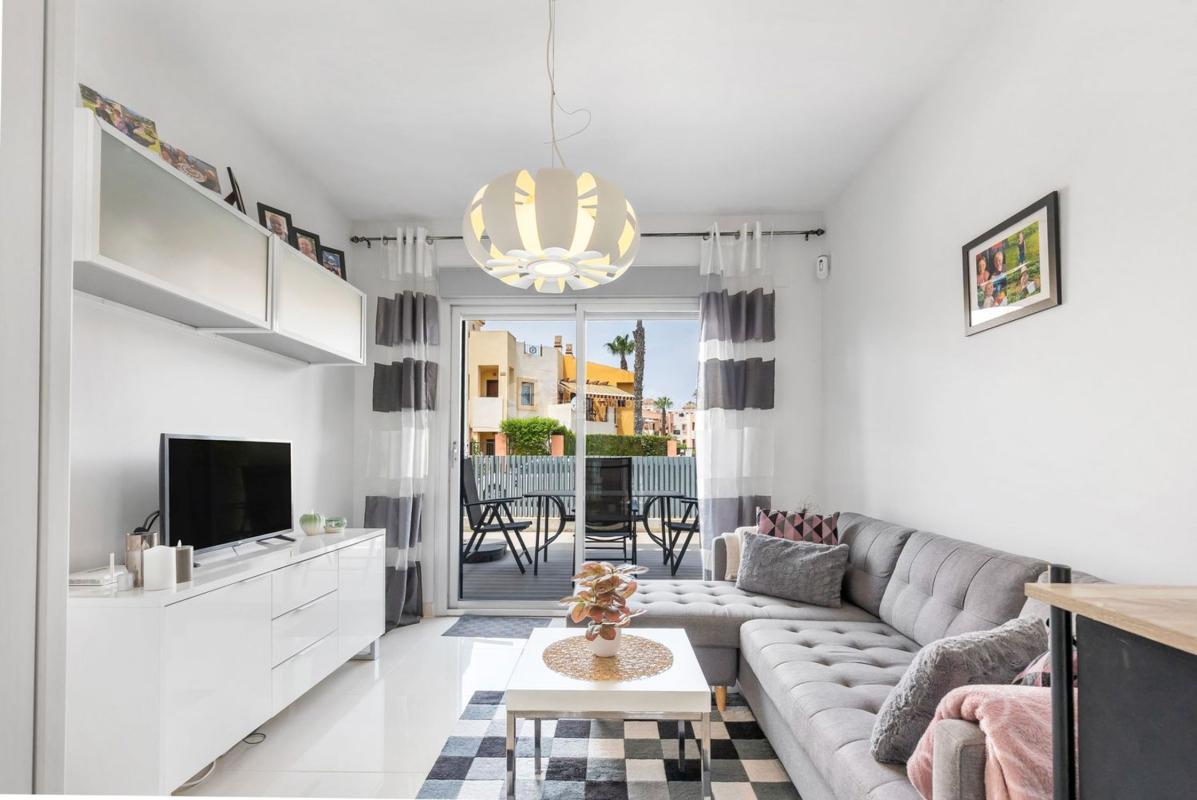Venta de piso en Piso en Calle Toro, 1212, Los Balcones - Los Altos del Edén, Torrevieja, Torrevieja
photo 4