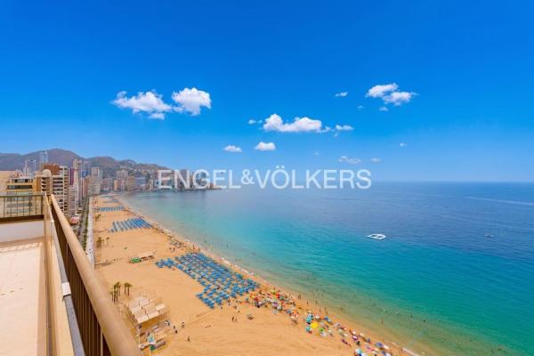 Ático en venta en  Ático en Avenida Alcoi, Playa de Levante, Benidorm, Benidorm photo 4
