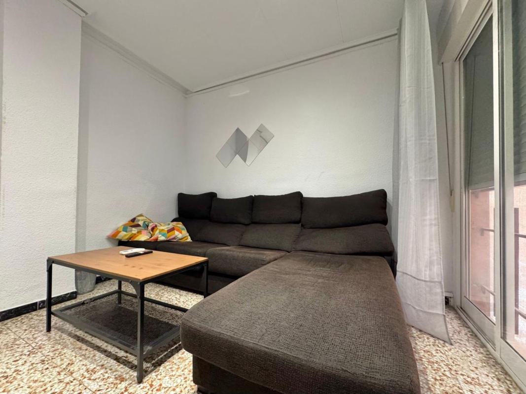 Sprzedaż mieszkania w Piso en Calle Camilo Flammarion, Raval de Santa Teresa-El Asilo, Elche / Elx, Elche / Elx
 photo 2
