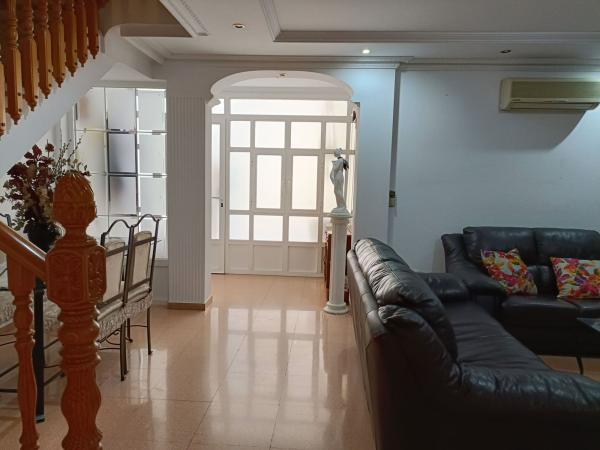 Chalet adosado en Calle Goya, Centro, San Vicente del Raspeig photo 1