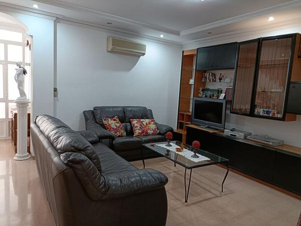 Chalet adosado en Calle Goya, Centro, San Vicente del Raspeig thumbnail 1