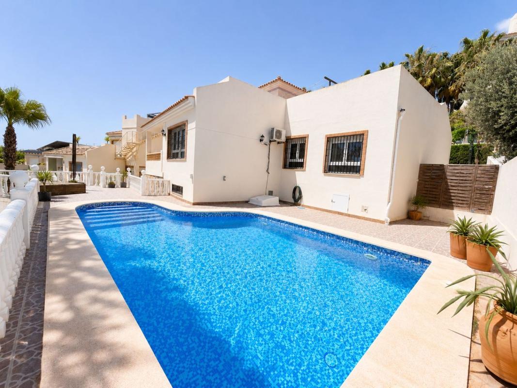 Venta de chalet independiente en Orihuela Costa, Orihuela
photo 2