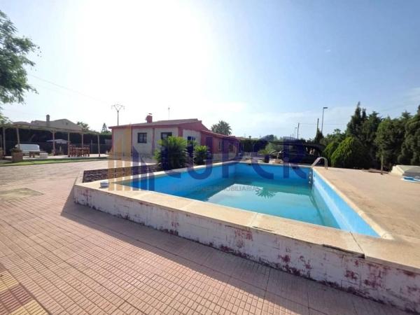 Casa o chalet independiente en Los Girasoles, San Vicente del Raspeig thumbnail 1