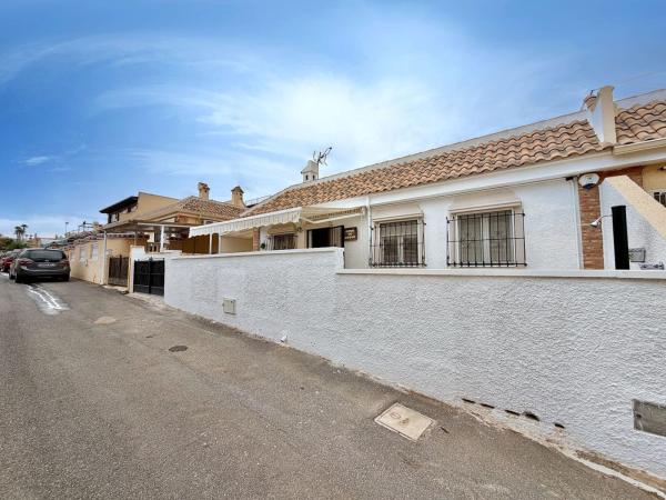 Casa o chalet independiente en Calle de Xipre, 8, Monte y Mar, Gran Alacant photo 2