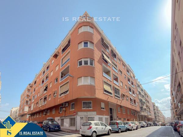 Venta de piso en Piso en Avenida Habaneras - Curva de Palangre, Torrevieja, Torrevieja
photo 1