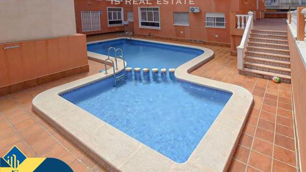 Venta de piso en Piso en Avenida Habaneras - Curva de Palangre, Torrevieja, Torrevieja
thumbnail 2
