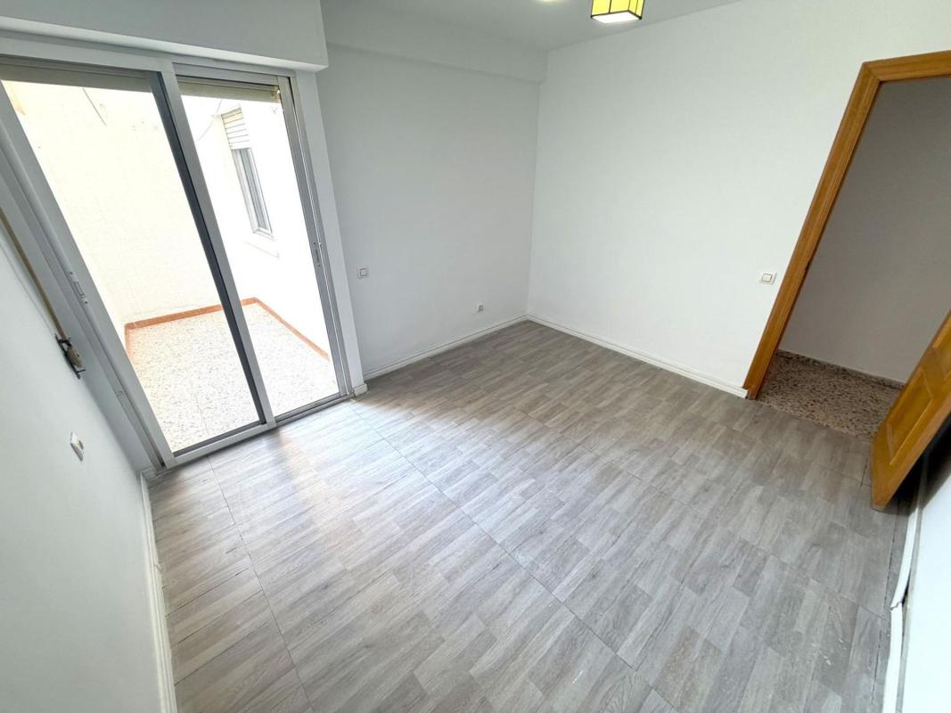 Продажа квартиры на Piso en Calle Francisco Montero Pérez, Los Ángeles, Alicante / Alacant, Аликанте / Алакант
photo 5