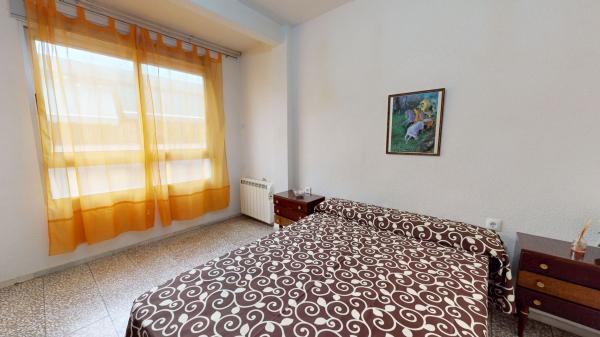 Piso en venta en Piso en Not s Montesino, Centro, San Juan de Alicante, San Juan de Alicante thumbnail 2