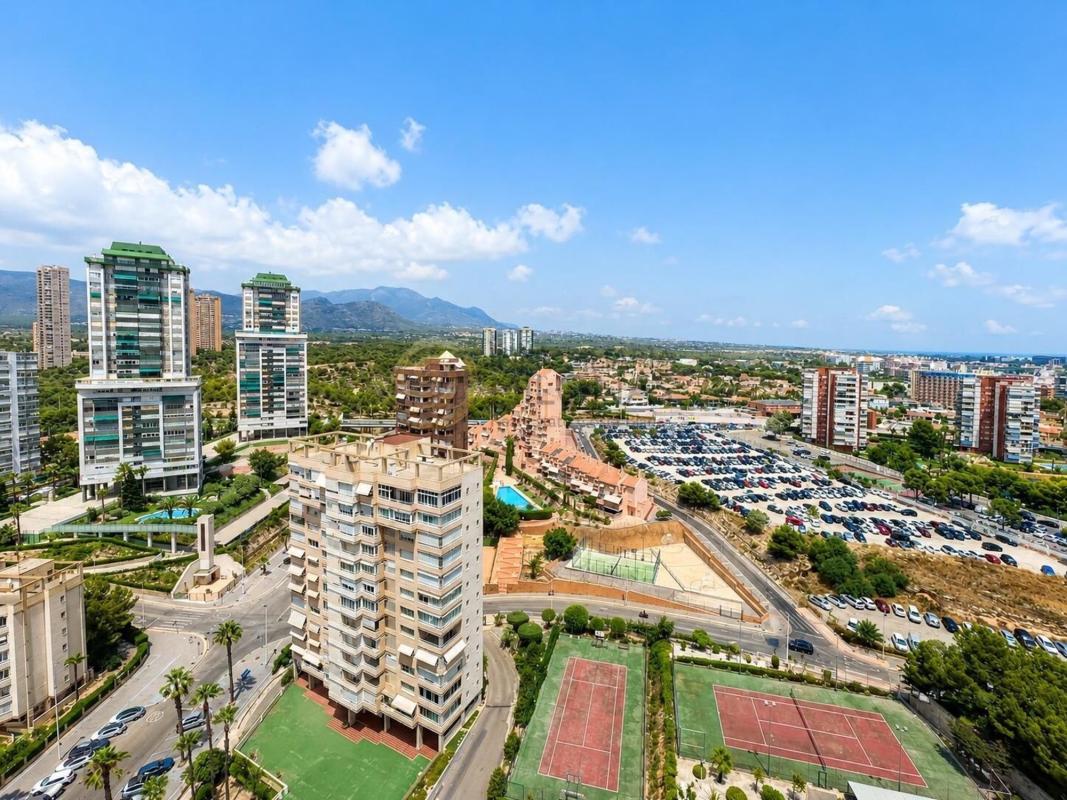 Sale of apartment in Piso en Playa de Poniente, Benidorm, Benidorm
photo 2