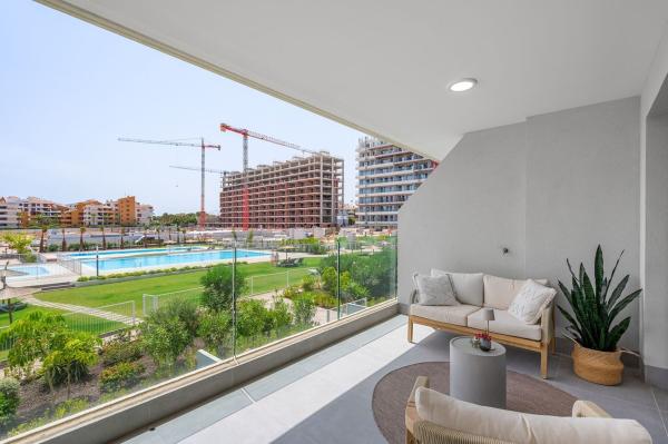 Sale of flat in Piso en Avenida de las Olas, Punta Prima, Torrevieja, Torrevieja
 photo 1