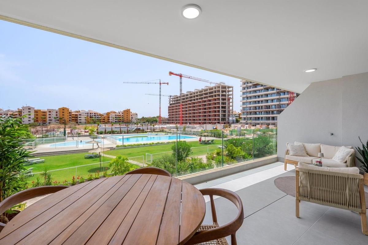 Sprzedaż mieszkania w Piso en Avenida de las Olas, Punta Prima, Torrevieja, Torrevieja
photo 5