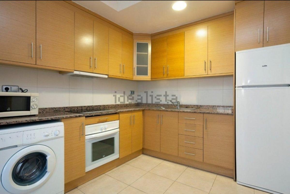 Venta de piso en Piso en Glorieta del Reino Unido, 6, El Palmeral-Urbanova-Tabarca, Alicante / Alacant, Alicante / Alacant
 photo 5