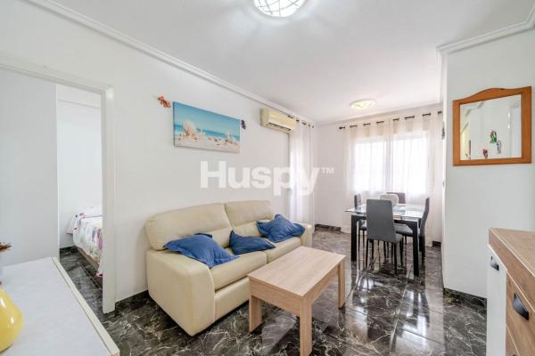 Venta de piso en Piso en Calle Moriones, Antonio Machado, Torrevieja, Torrevieja
photo 1