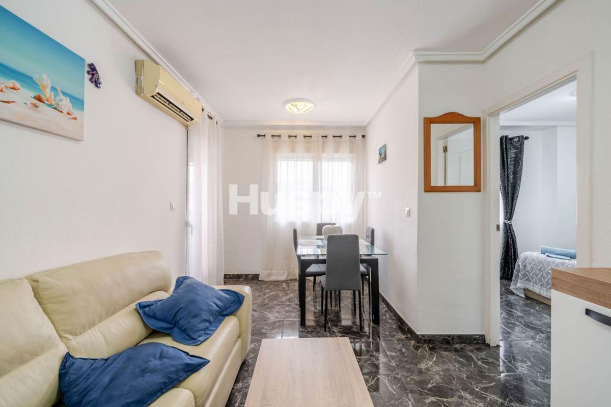 Venta de piso en Piso en Calle Moriones, Antonio Machado, Torrevieja, Torrevieja
photo 2