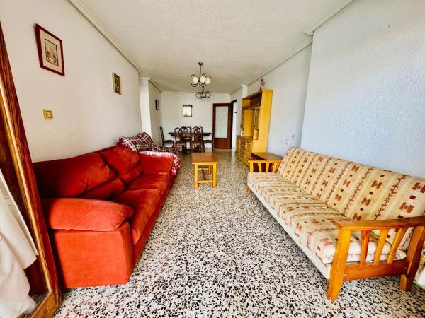 Venta de piso en Piso en Calle Doña Sinforosa, El Acequión, Torrevieja, Torrevieja
photo 1