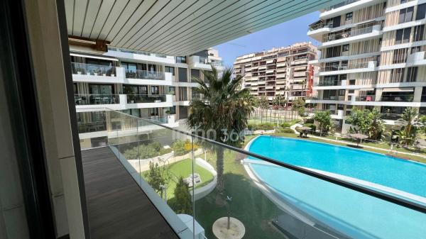 Sale of flat in Piso en Avenida Artista Remigio Soler López, PAU 5, Alicante / Alacant, Alicante
photo 1