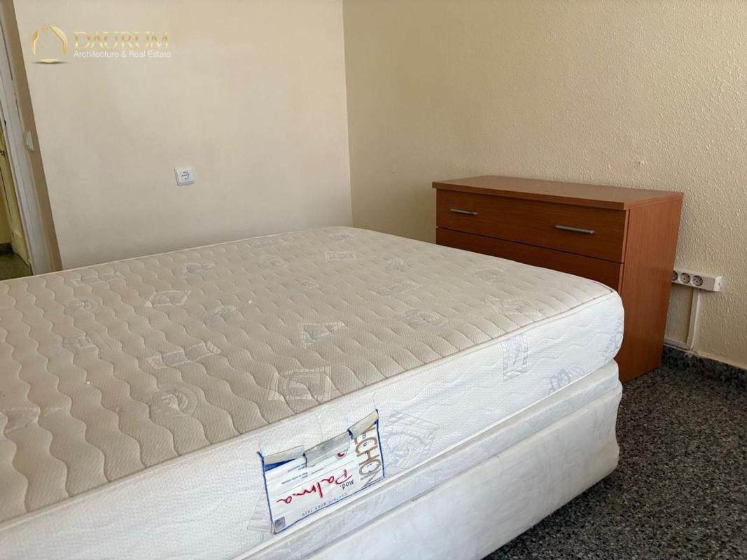 Venta de piso en Campoamor-Carolinas-Altozano, Alicante / Alacant
photo 4