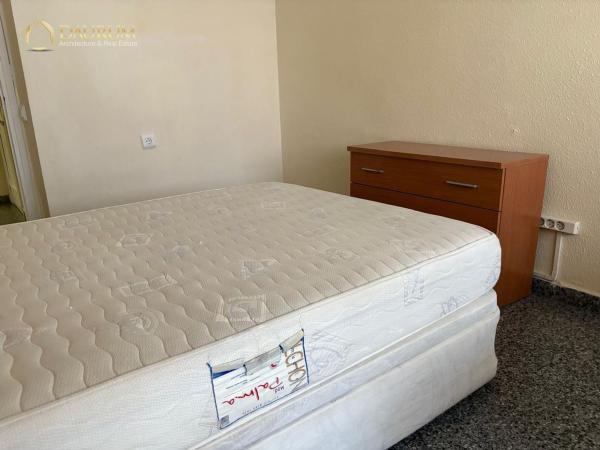 Sale of flat in Campoamor-Carolinas-Altozano, Alicante
 photo 4