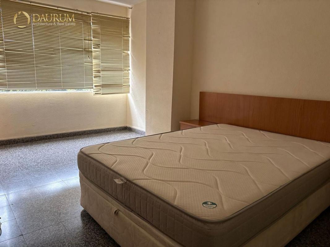 Venta de piso en Campoamor-Carolinas-Altozano, Alicante / Alacant
photo 5