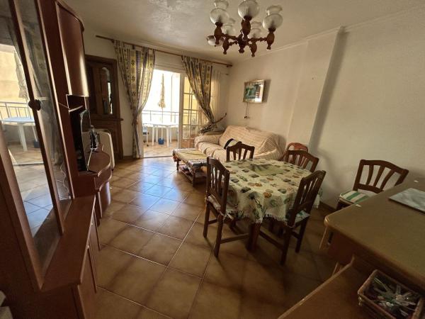Venta de piso en Playa de los Locos, Torrevieja
thumbnail 2