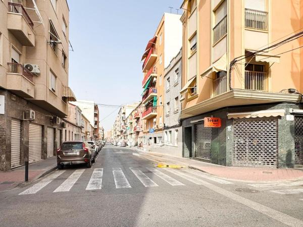 Sprzedaż mieszkania w Piso en Calle Patricio Ruiz Gómez, Carrús Este, Elche / Elx, Elche / Elx
 photo 3