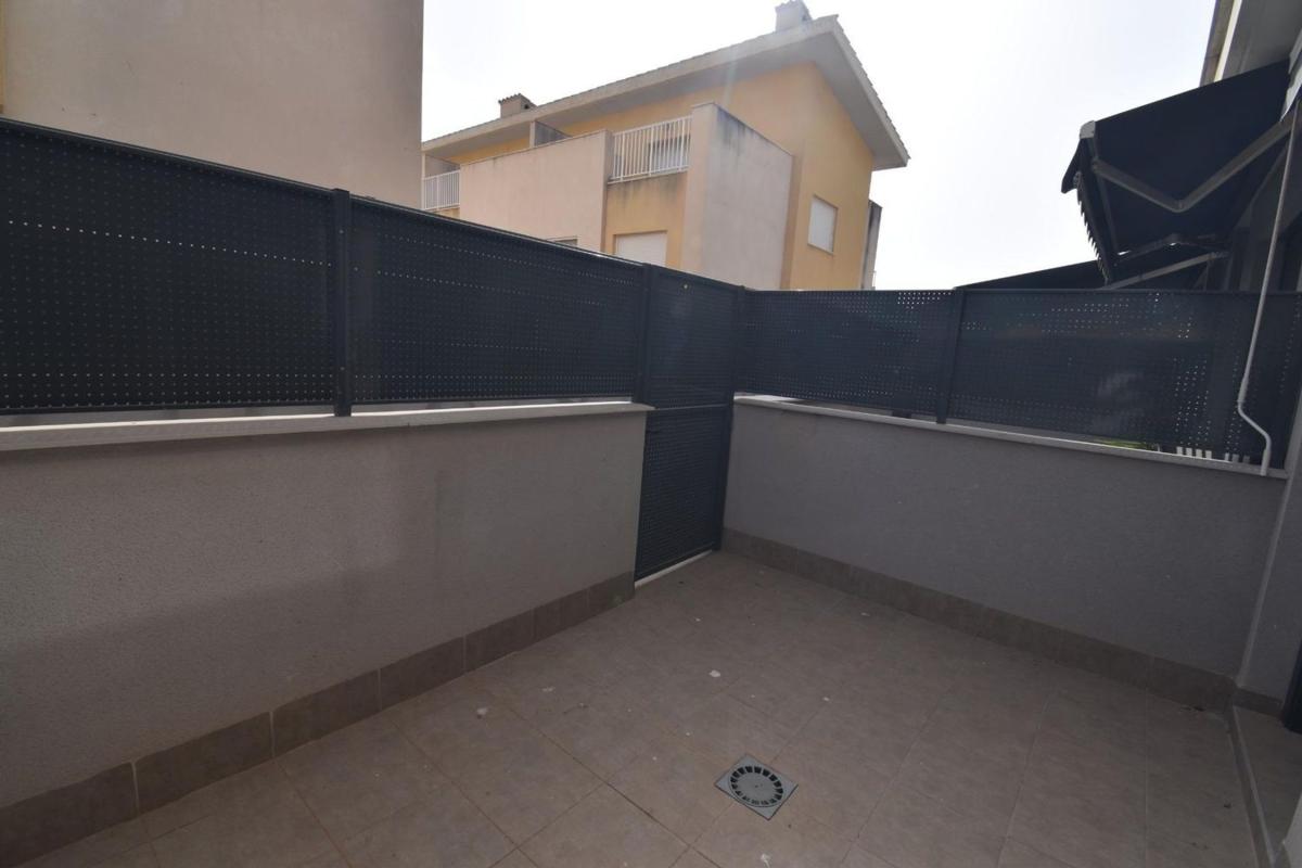 Venta de chalet adosado en  Zona norte , Santa Pola photo 5