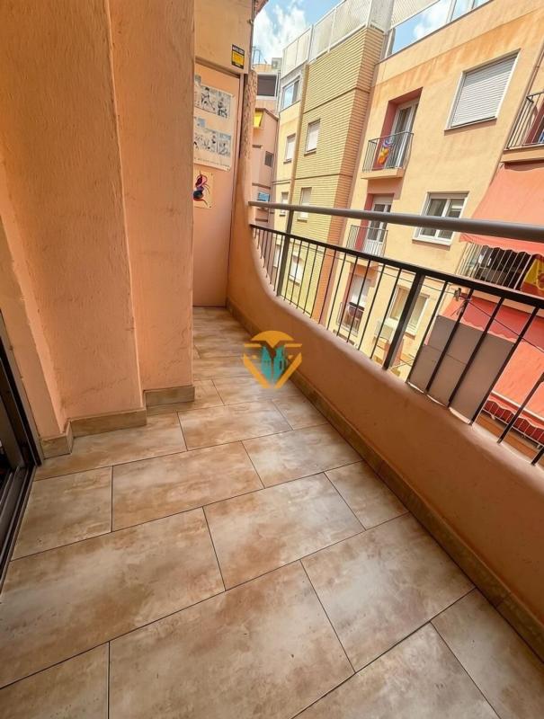 Sprzedaż mieszkania w Piso en Centro Urbano, Benidorm, Benidorm
photo 2