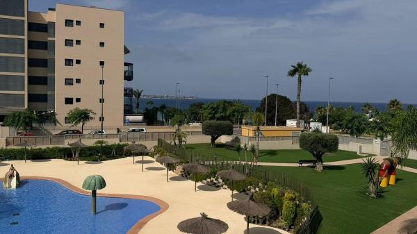 Apartment for sale in Piso en Avenida de Italia, 74, Mil Palmeras, Pilar de la Horadada, Pilar de la Horadada photo 1