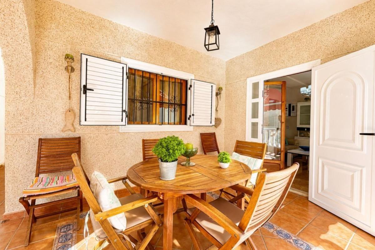Sprzedaż szeregowego domku w  Chalet adosado en Torreblanca, Torrevieja , Torrevieja photo 5