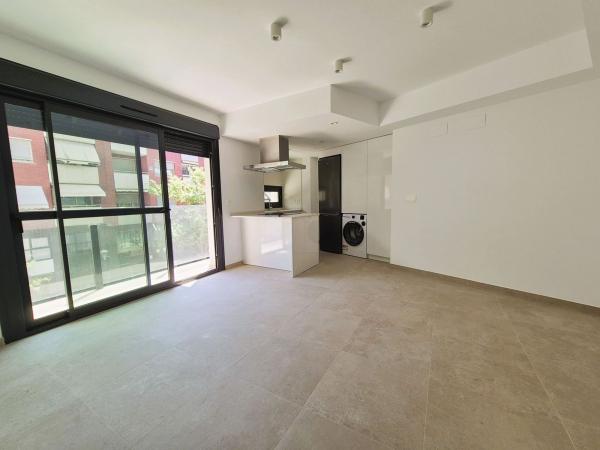 Venta de piso en Benalúa-La Florida-Babel-San Gabriel, Alicante / Alacant
 photo 2