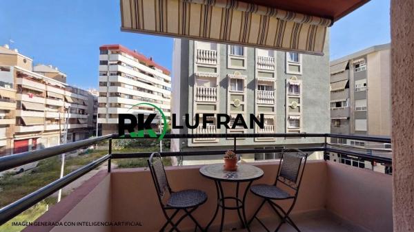Квартира на продажу на Piso en Carolinas Altas, Alicante / Alacant, Аликанте / Алакант photo 1