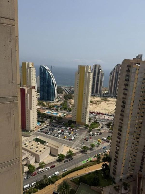 Venta de piso en Piso en Calle Presidente Adolfo Suárez, Pueblo Poniente, Benidorm, Benidorm
photo 2
