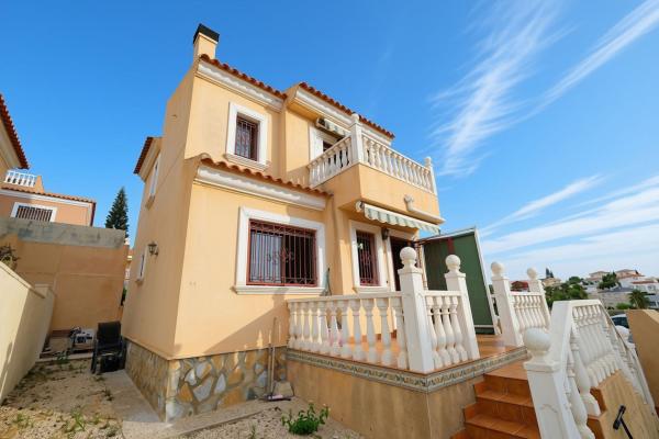 Independent chalet for sale in Casa o chalet en Blue Lagoon - Galán, San Miguel de Salinas, San Miguel de Salinas photo 1