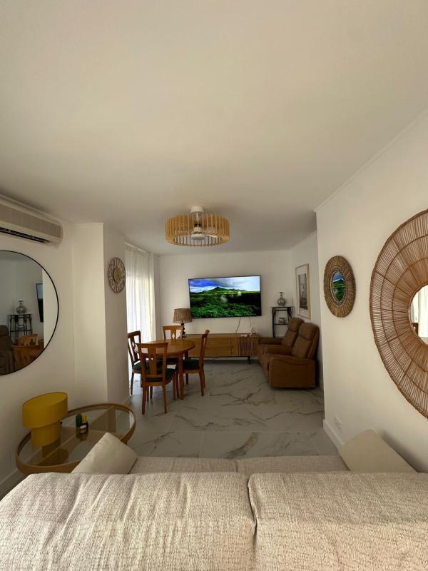 Sale of apartment in Plà del Bon Repòs-La Goteta-San Antón, Alicante
photo 2